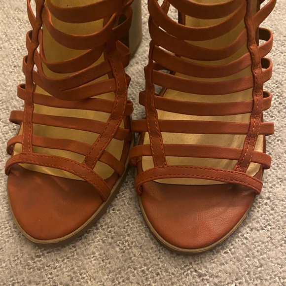 Rue 21 heels sandal - Picture 3 of 6